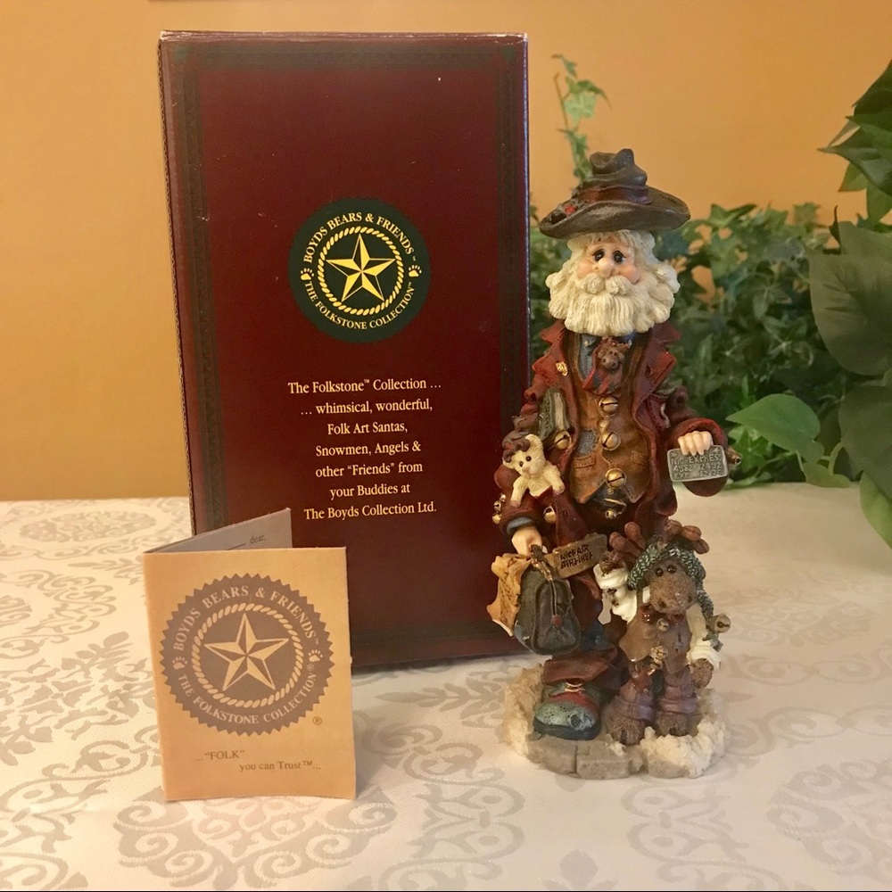 Boyd’s Bear Collectible